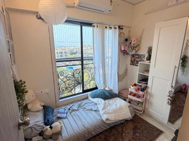 1 BHK Apartment in Powai for resale Mumbai. The reference number is 21052998