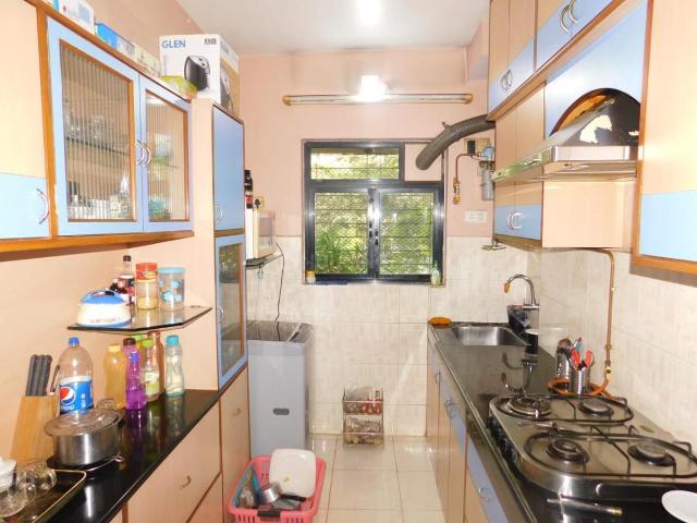1 BHK Apartment in Powai for resale Mumbai. The reference number is 21195239