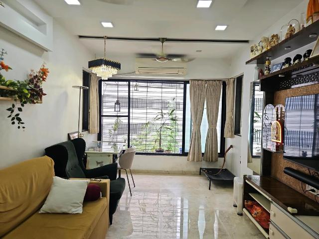 1 BHK Apartment in Parel for resale Mumbai. The reference number is 20758809