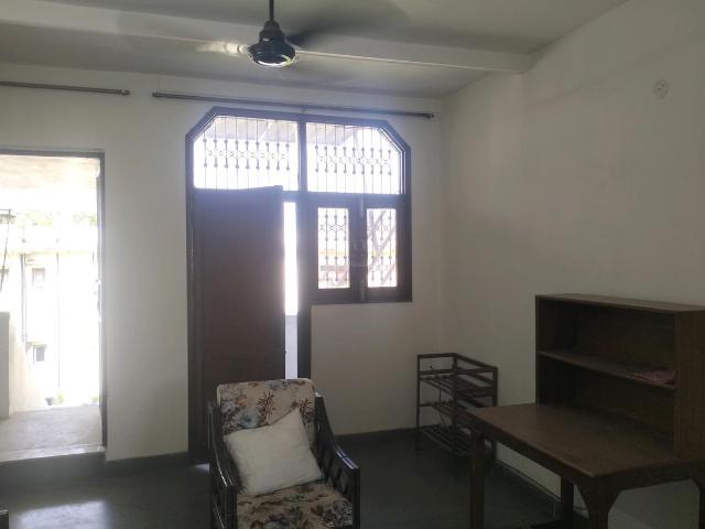 1 BHK Apartment in Paschim Vihar for rent New Delhi. The reference number is 20753754