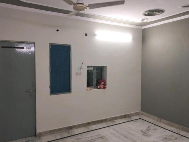 1 BHK Apartment in Paschim Vihar for rent New Delhi. The reference number is 21349172