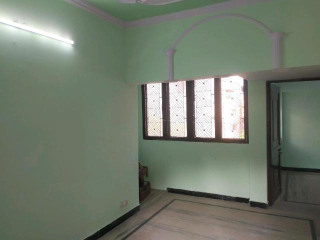 1 BHK Apartment in Paschim Vihar for rent New Delhi. The reference number is 21370187