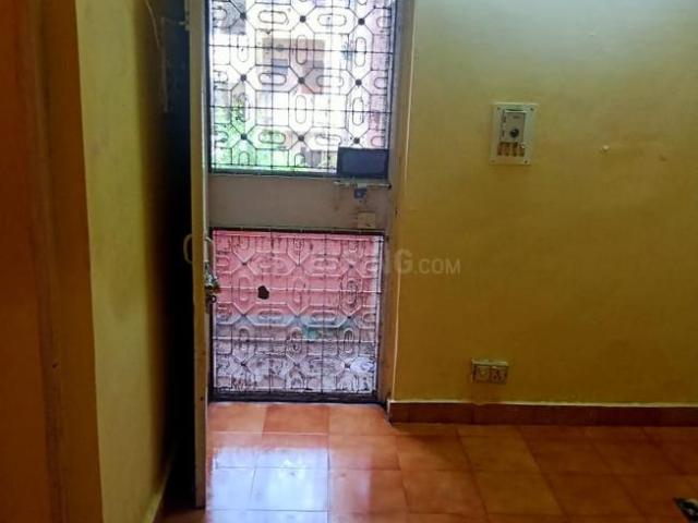 1 BHK Apartment in Paschim Vihar for resale New Delhi. The reference number is 9341409