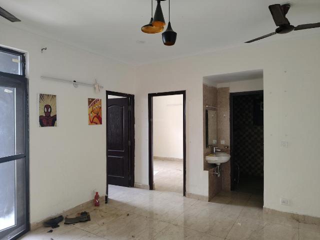 1 BHK Apartment in Phi II for resale Greater Noida. The reference number is 19859597