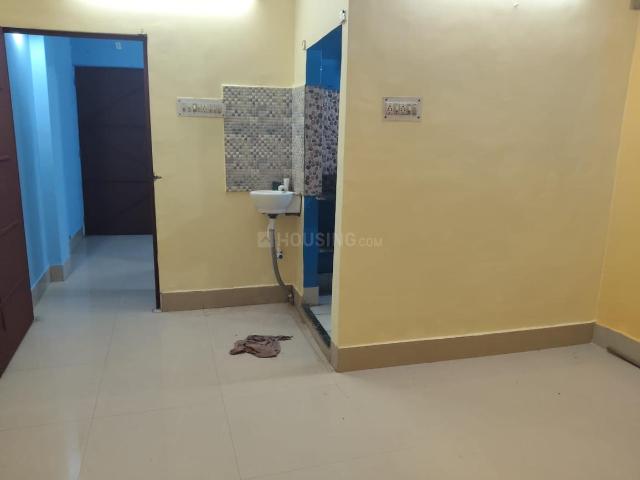 1 BHK Apartment in Phool Bagan for rent Kolkata. The reference number is 20377073