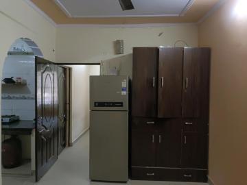 1 BHK Apartment in Pitampura for rent New Delhi. The reference number is 20504974