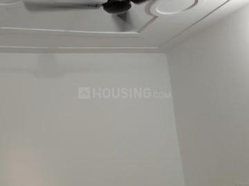1 BHK Apartment in Preet Vihar for rent Hapur. The reference number is 20547769