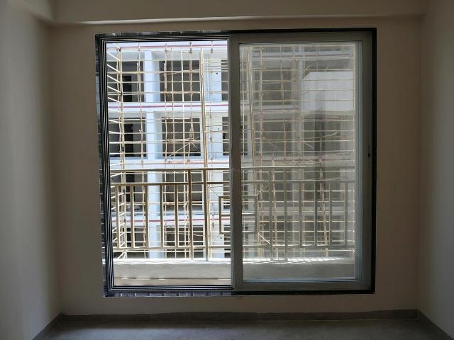1 BHK Apartment in Pushpak Nagar for resale Navi Mumbai. The reference number is 20500618