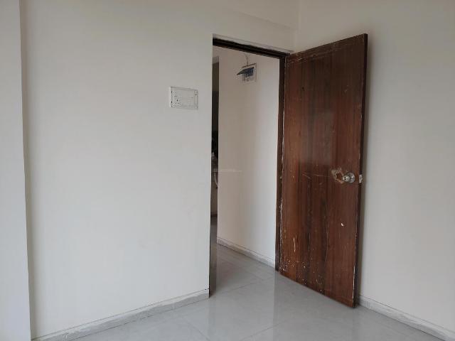 1 BHK Apartment in Pushpak Nagar for resale Navi Mumbai. The reference number is 20716116