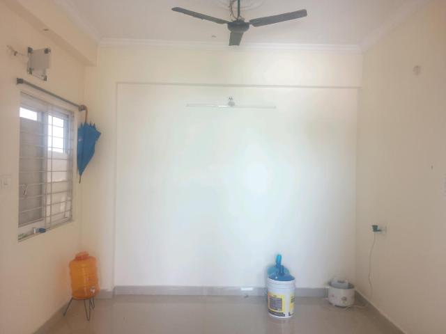 1 BHK Apartment in Rai Durg for rent Hyderabad. The reference number is 20993261