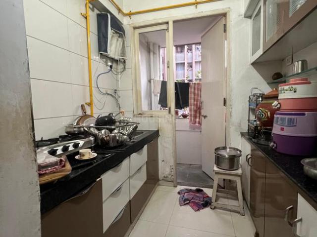 1 BHK Apartment in Ranip for resale Ahmedabad. The reference number is 18986232