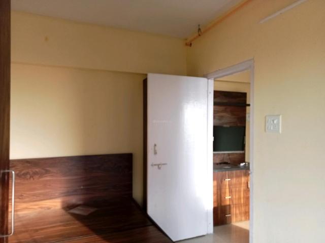 1 BHK Apartment in Worli for rent Mumbai. The reference number is 20998055