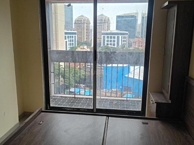 1 BHK Apartment in Worli for rent Mumbai. The reference number is 21010822