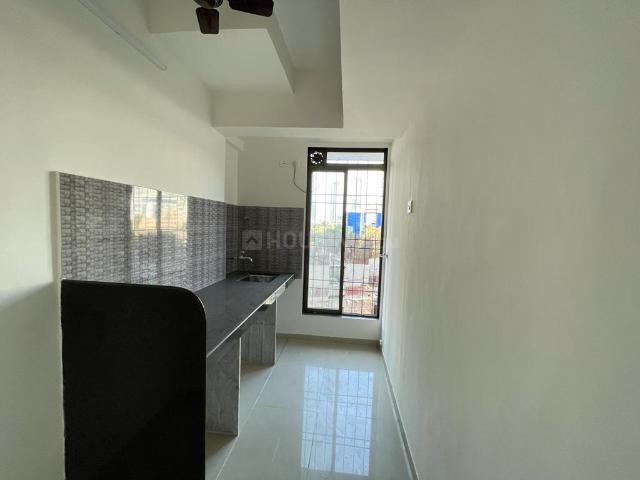 1 BHK Apartment in Worli for rent Mumbai. The reference number is 7657148