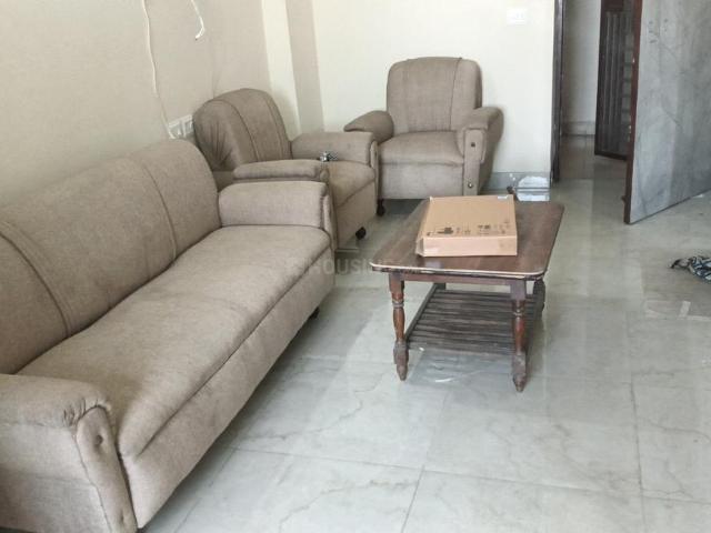 1 BHK Apartment in Wave City for rent Ghaziabad. The reference number is 21353860