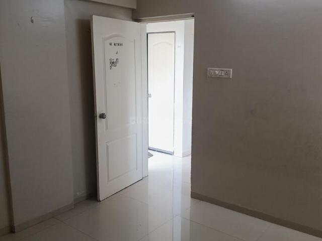 1 BHK Apartment in Wadgaon Sheri for rent Pune. The reference number is 20300465