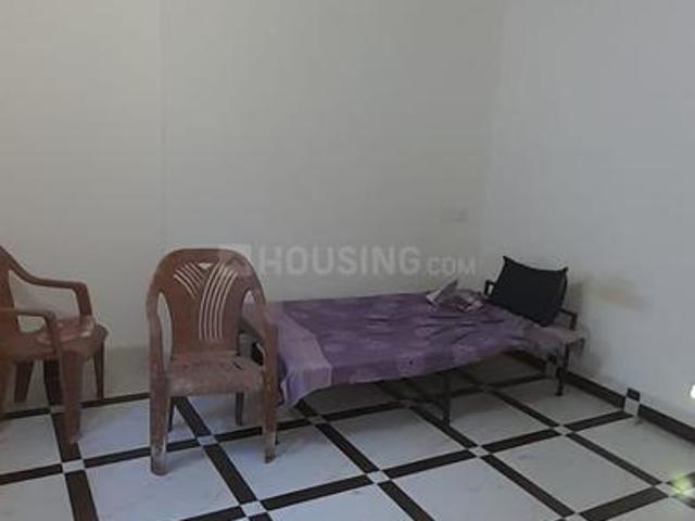 1 BHK Apartment in Williams Town for rent Deoghar. The reference number is 21047049