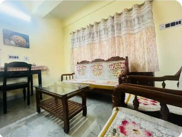 1 BHK Apartment in Tollygunge for resale Kolkata. The reference number is 19255510