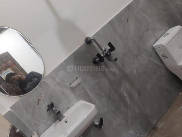1 BHK Apartment in Tajganj for rent Agra. The reference number is 7968882