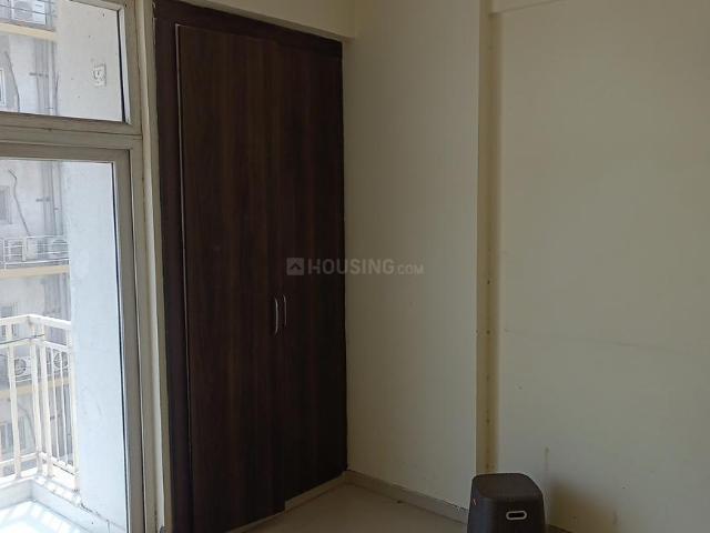1 BHK Apartment in Vaishali for resale Ghaziabad. The reference number is 20990264
