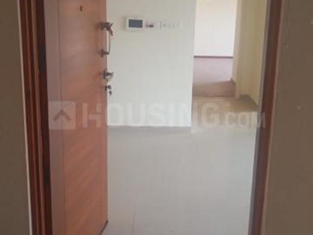 1 BHK Apartment in Vaishno Devi Circle for rent Ahmedabad. The reference number is 21119454