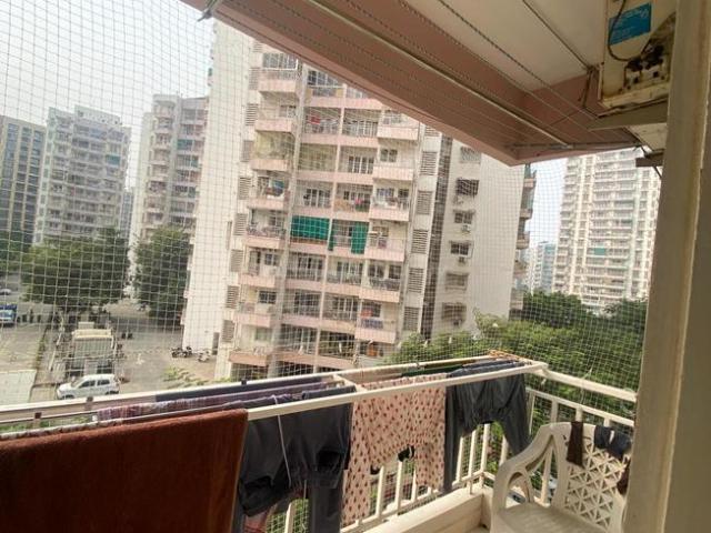 1 BHK Apartment in Vaishno Devi Circle for rent Ahmedabad. The reference number is 21342964
