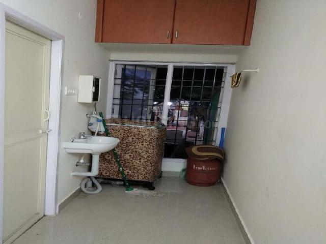 1 BHK Apartment in Valasaravakkam for rent Chennai. The reference number is 21406530