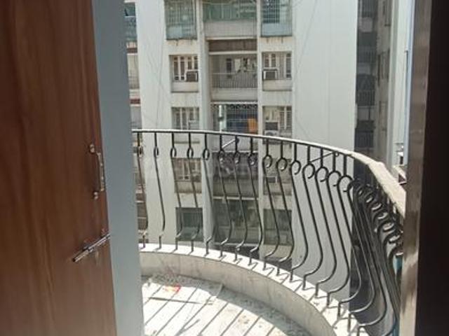 1 BHK Apartment in Vesu for rent Surat. The reference number is 18784522