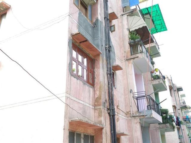 1 BHK Apartment in Vikaspuri for resale New Delhi. The reference number is 21026295