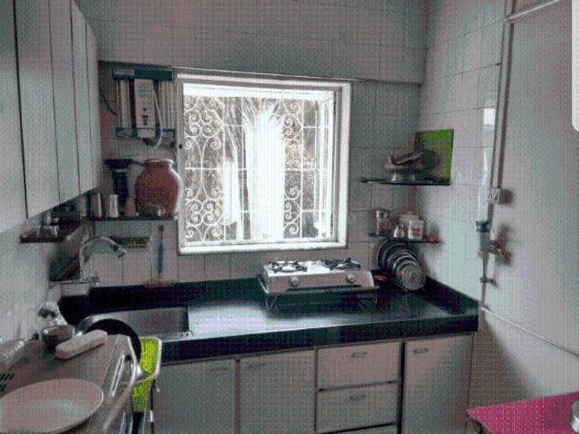 1 BHK Apartment in Vile Parle East for rent Mumbai. The reference number is 17185616