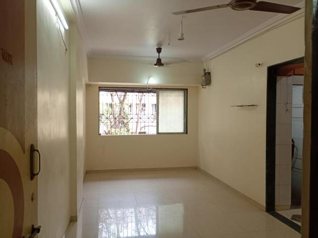 1 BHK Apartment in Vile Parle East for rent Mumbai. The reference number is 19365172