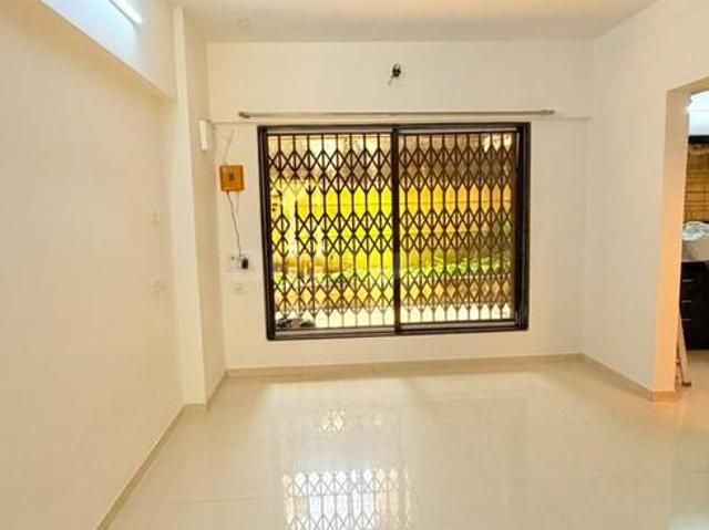1 BHK Apartment in Vile Parle East for rent Mumbai. The reference number is 20754590