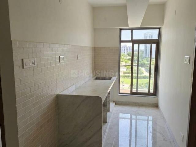 1 BHK Apartment in Vile Parle East for resale Mumbai. The reference number is 20453465