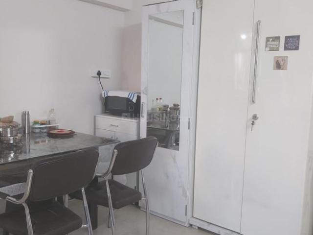1 BHK Apartment in Vile Parle East for resale Mumbai. The reference number is 20475569