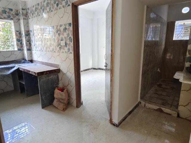 1 BHK Apartment in VIP Nagar for rent Kolkata. The reference number is 19366187
