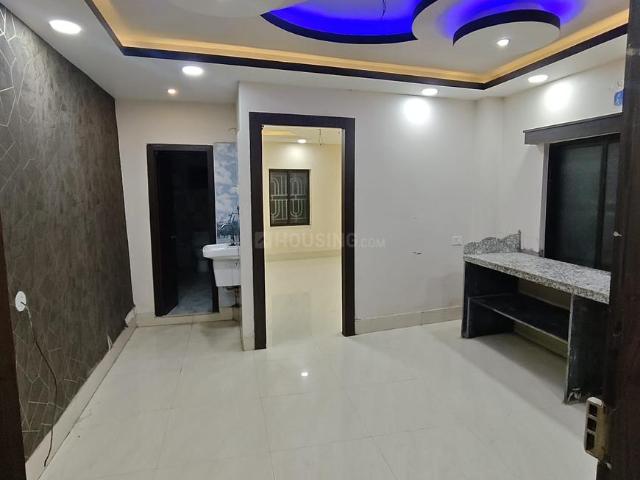 1 BHK Apartment in VIP Nagar for rent Kolkata. The reference number is 21227163