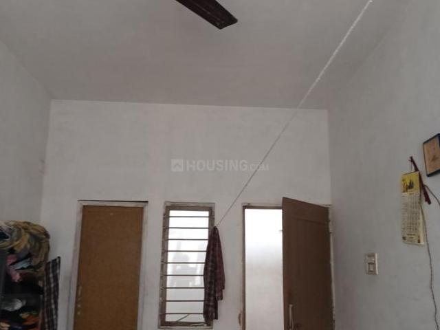 1 BHK Duplex in Maninagar for rent Ahmedabad. The reference number is 21054713