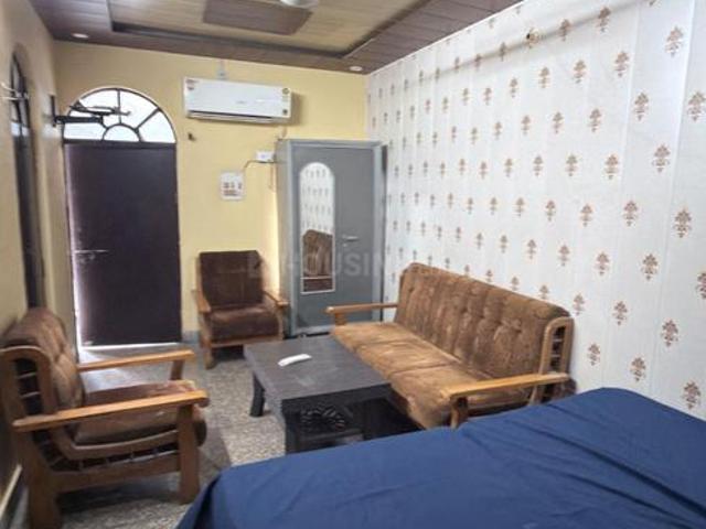 1 BHK Duplex in Vikas Nagar for rent Lucknow. The reference number is 21361329