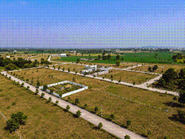 1 BHK Farm House in Neelbad for resale Bhopal. The reference number is 21065561