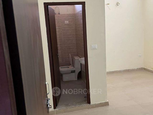 1 BHK Flat for Rent In Kasna Village