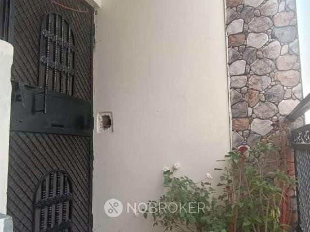 1 BHK Flat for Rent In Pitampura