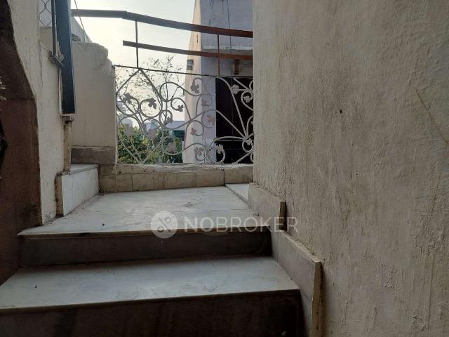 1 BHK Flat for Rent In Rajouri Garden