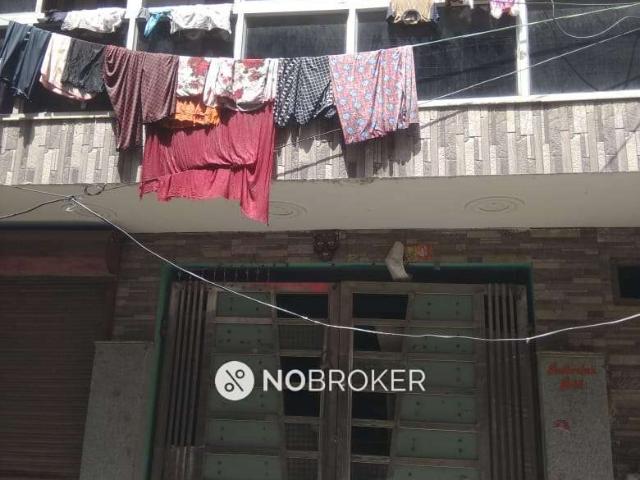 1 BHK Flat for Rent In Sector 4