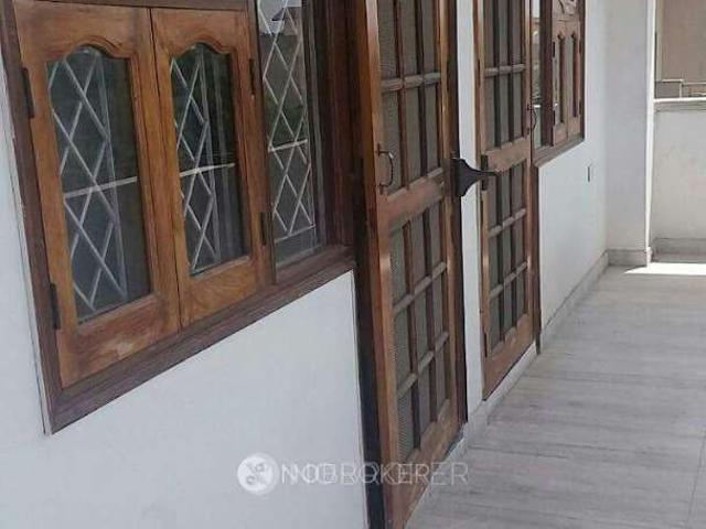 1 BHK Flat for Rent In Sector 52