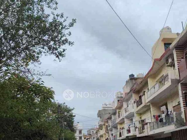 1 BHK Flat for Rent In Sector 52
