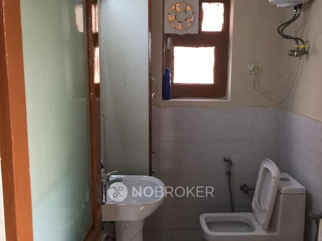 1 BHK Flat for Rent In Sector 26a