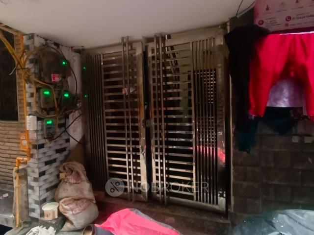 1 BHK Flat for Rent In Shashi Garden, Mayur Vihar Phase 1