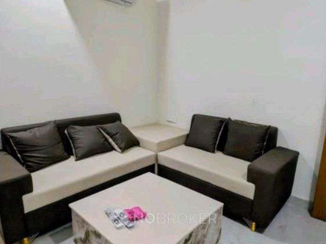 1 BHK Flat In Magarpatta Jasminium for Rent In Hadapsar, Pune