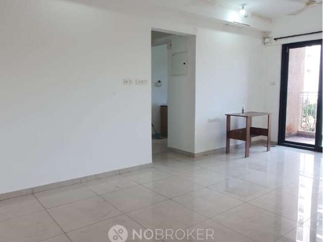 1 BHK Flat In Mahindra Antheia, Pimpri Colony For Sale In