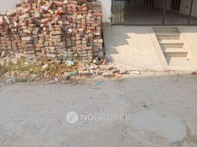 1 BHK Flat In Malakpur Village for Rent In Malakpur